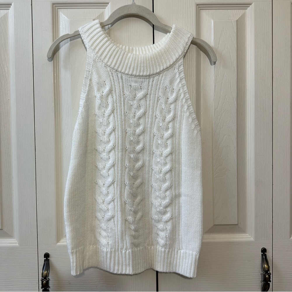 Code X Mode Cable Knit Sleeveless Sweater Vest Yoke Neckline Womens Size Small